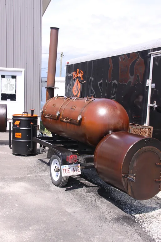 Tank smoker